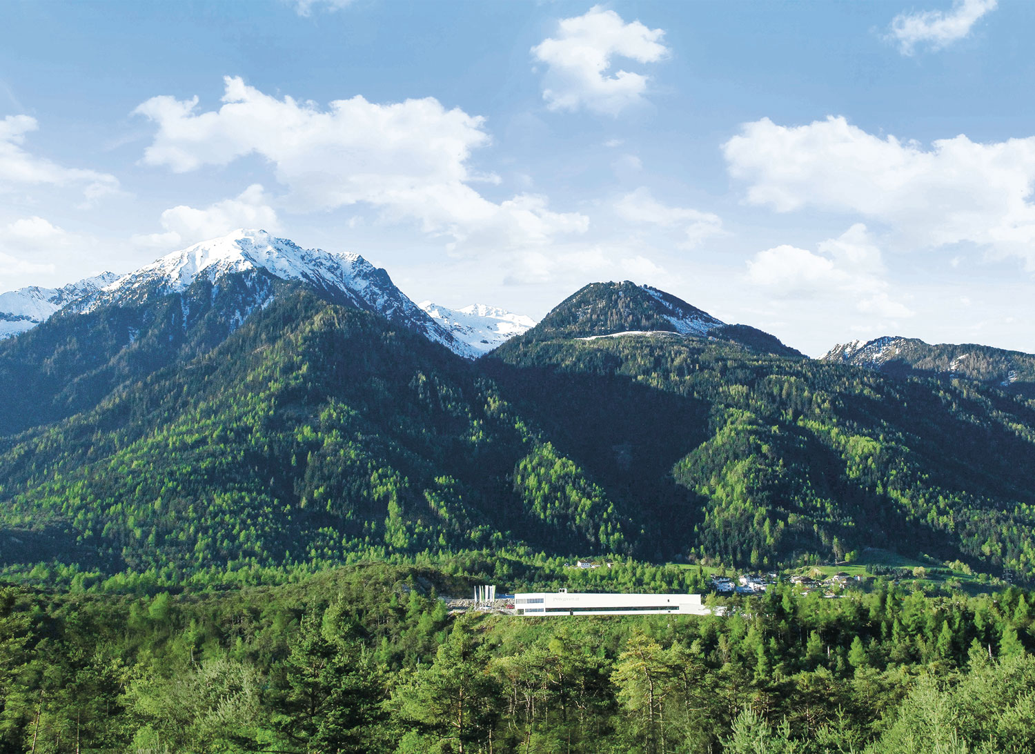 home-pure-green-firmengebaeude-neu Pure Green Building Gebäude Produktion Zentrale